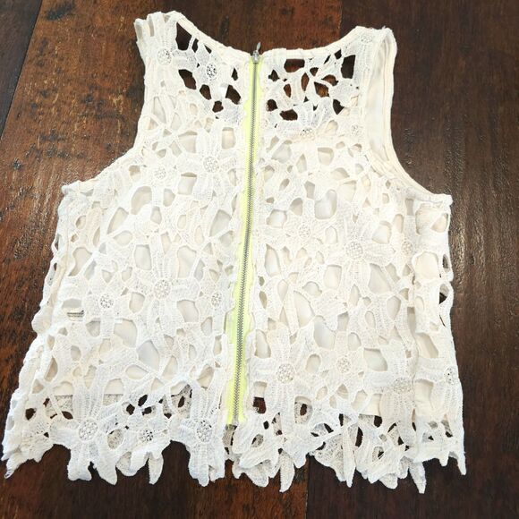Cream women's size s lace tank top flower lace coquette cute summer demure - Picture 4 of 5